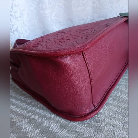 Anne Klein Burgundy Embossed Pebbled Vegan Leather Tote w/Black Wallet - Picture 8 of 13